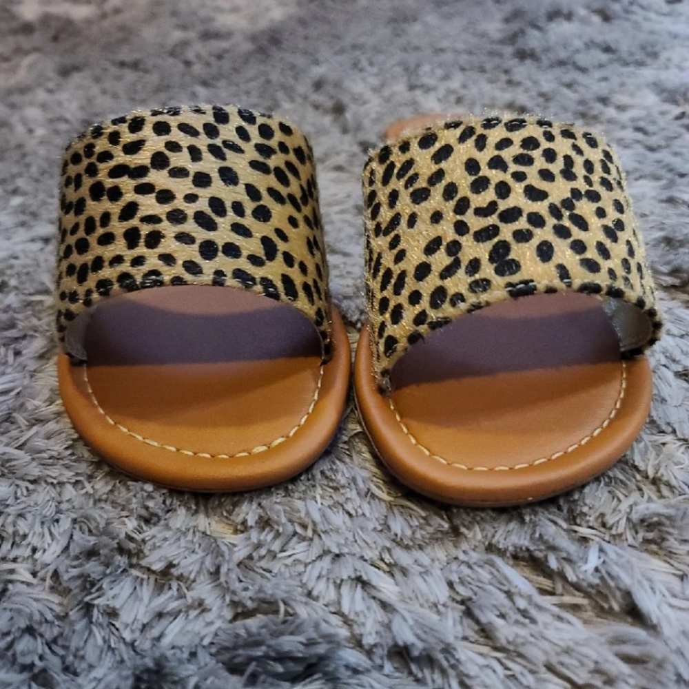 Girls Sandals - Picture 2 of 4